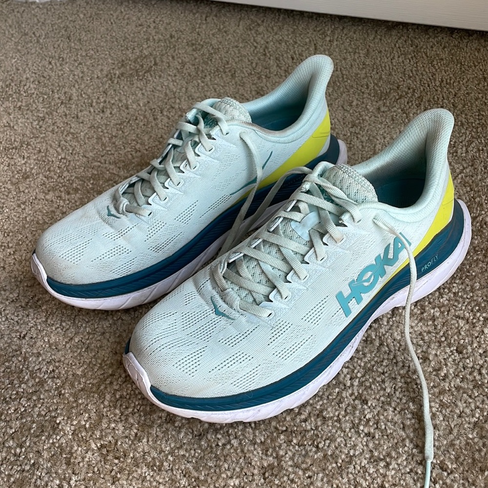 Hoka Mach